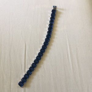 Beautiful Vtg Kramer of New York costume bracelet